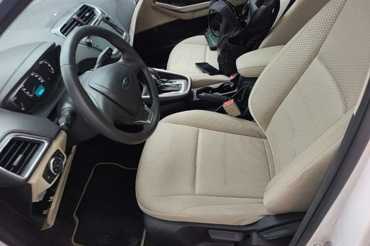 Used Ford Escort 2015 1.5L Automatic Comfort Edition Left Front Seat