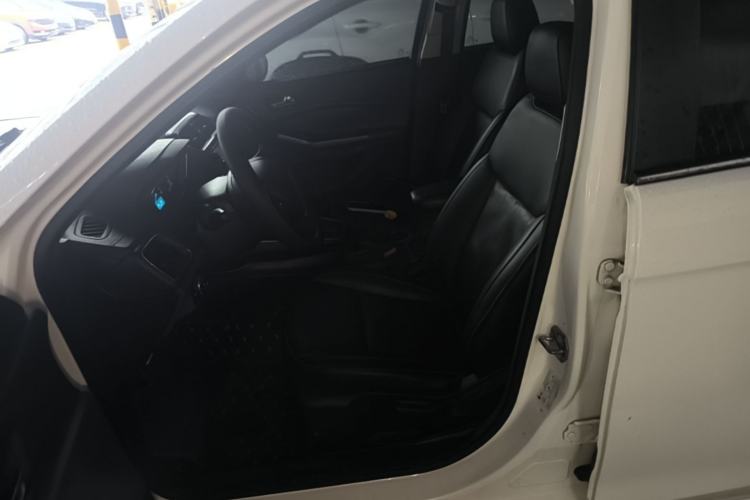 Used Ford Escort 2015 1.5L Automatic Fashion Model Left Front Seat