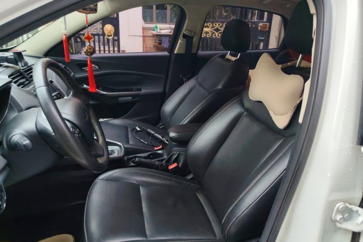 Used Ford Escort 2015 1.5L Automatic Fashion Model Left Front Seat