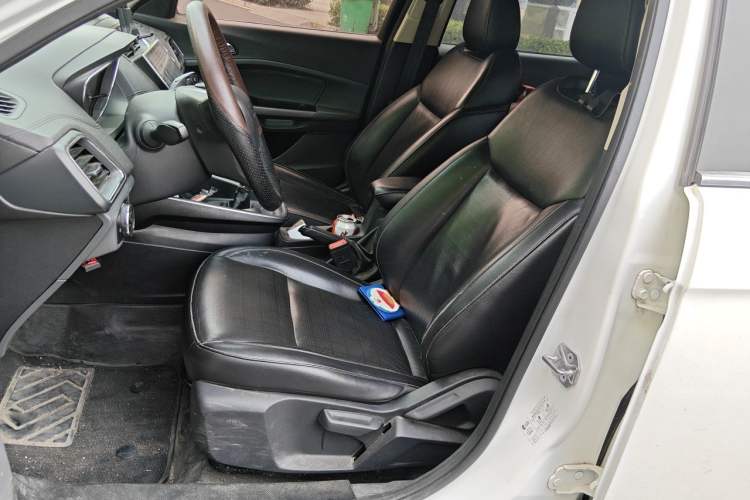 Used Ford Escort 2015 1.5L Manual Fashion Edition Left Front Seat