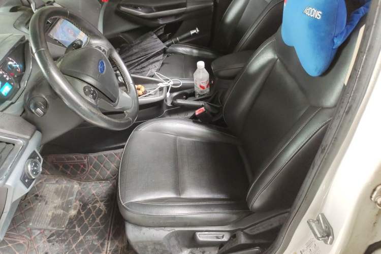 Used Ford Escort 2015 1.5L Automatic Fashion Model Left Front Seat