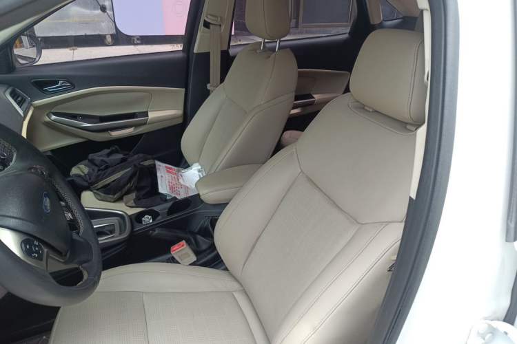 Used Ford Escort 2015 1.5L Automatic Fashion Model Left Front Seat