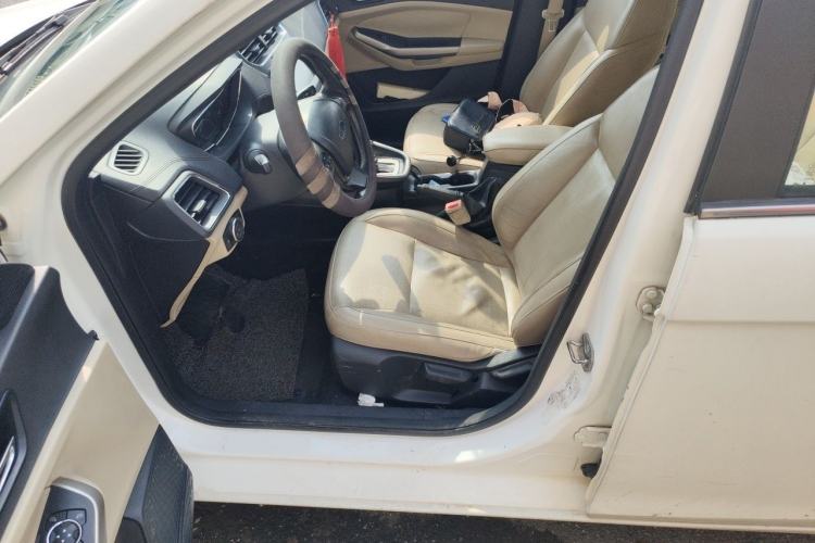 Used Ford Escort 2015 1.5L Automatic Fashion Model Left Front Seat