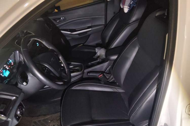 Used Ford Escort 2015 1.5L Automatic Fashion Model Left Front Seat