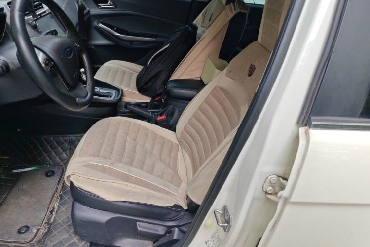 Used Ford Escort 2015 1.5L Automatic Fashion Model Left Front Seat