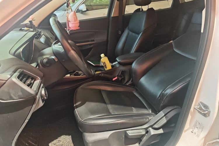 Used Ford Escort 2015 1.5L Automatic Fashion Model Left Front Seat