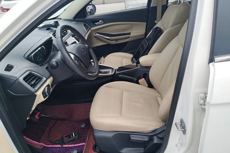 Used Ford Escort 2015 1.5L Automatic Fashion Model Left Front Seat