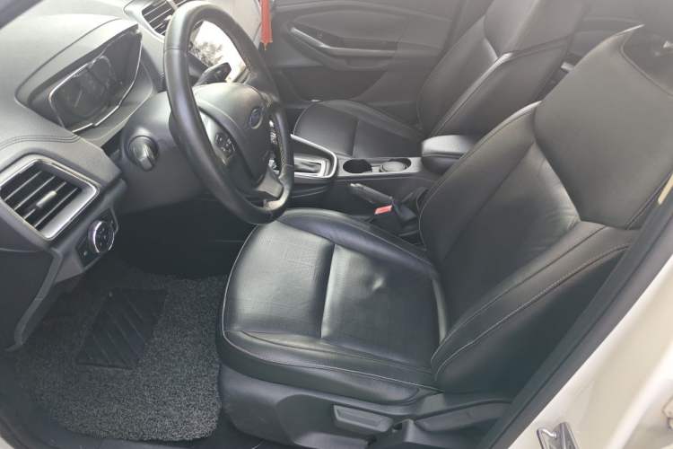 Used Ford Escort 2015 1.5L Automatic Fashion Model Left Front Seat