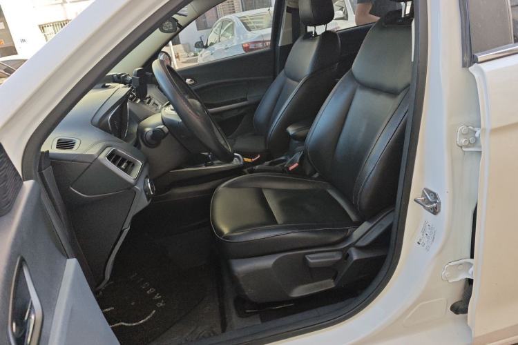 Used Ford Escort 2015 1.5L Automatic Fashion Model Left Front Seat