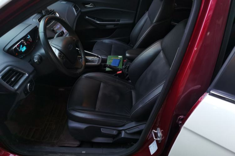 Used Ford Escort 2015 1.5L Automatic Fashion Model Left Front Seat