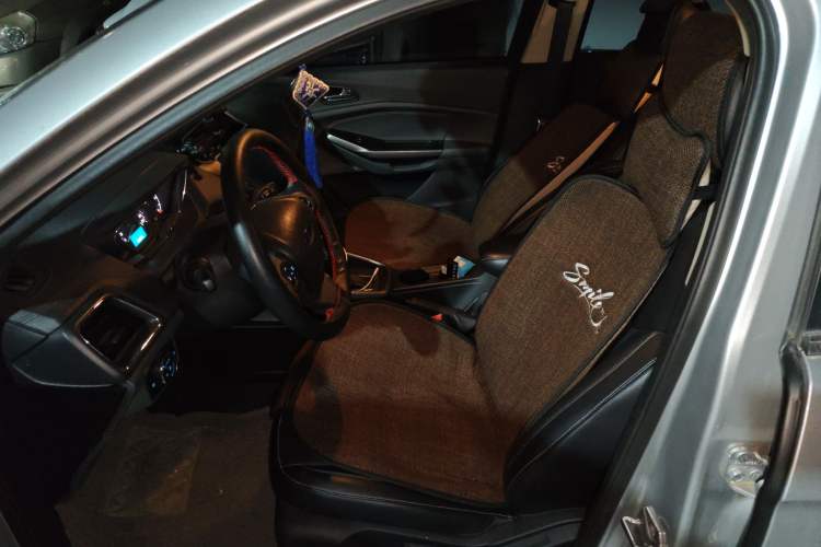 Used Ford Escort 2015 1.5L Automatic Fashion Model Left Front Seat