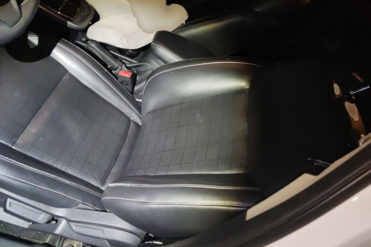Used Ford Escort 2015 1.5L Automatic Fashion Model Left Front Seat
