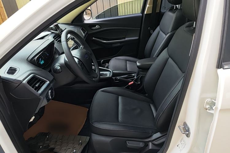 Used Ford Escort 2015 1.5L Automatic Fashion Model Left Front Seat