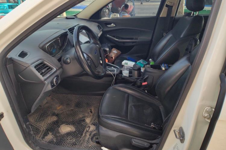 Used Ford Escort 2015 1.5L Automatic Fashion Model Left Front Seat