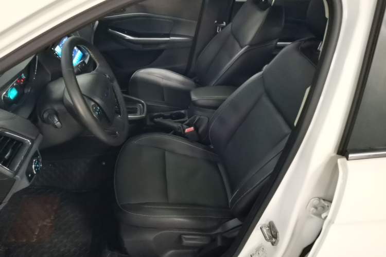 Used Ford Escort 2015 1.5L Automatic Fashion Model Left Front Seat
