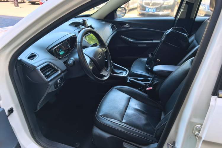 Used Ford Escort 2015 1.5L Automatic Fashion Model Left Front Seat