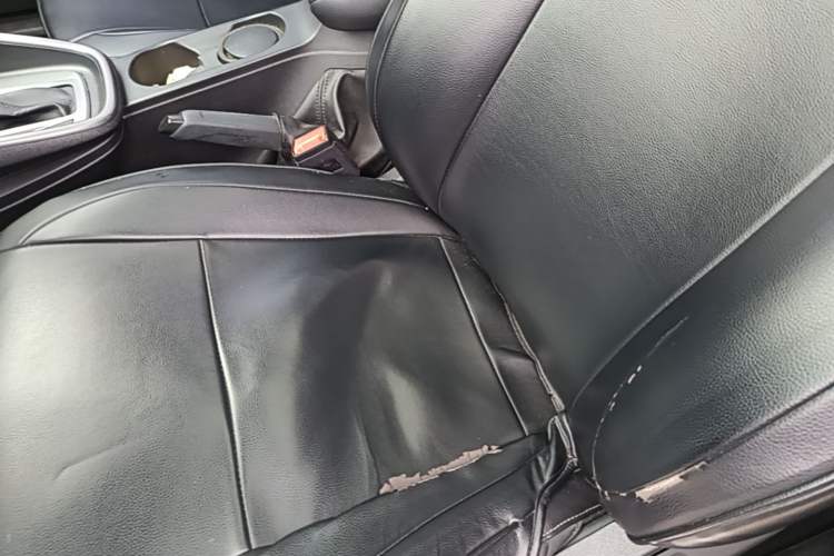 Used Ford Escort 2015 1.5L Automatic Fashion Model Left Front Seat