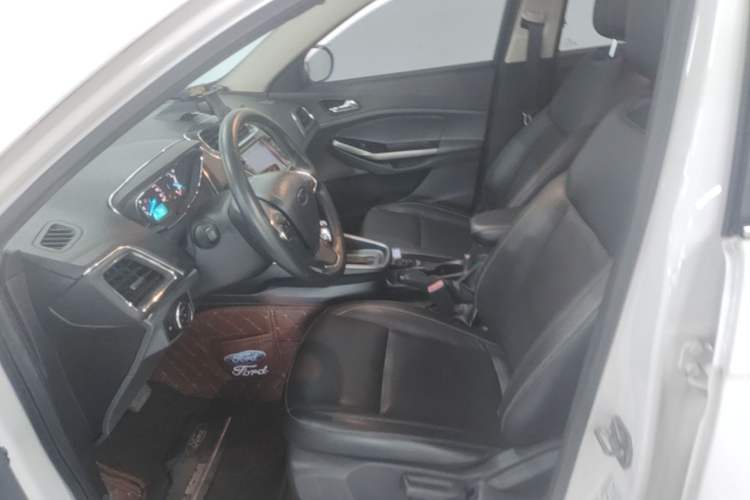 Used Ford Escort 2015 1.5L Automatic Fashion Model Left Front Seat