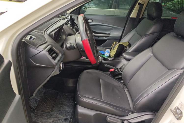 Used Ford Escort 2015 1.5L Automatic Fashion Model Left Front Seat