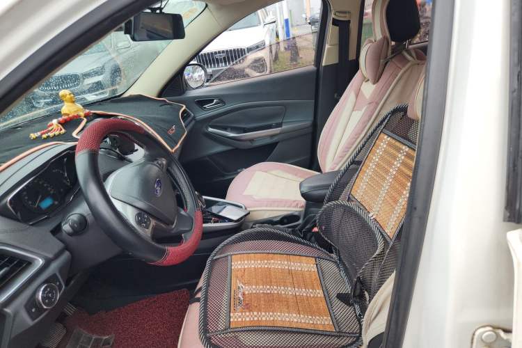 Used Ford Escort 2015 1.5L Automatic Fashion Model Left Front Seat