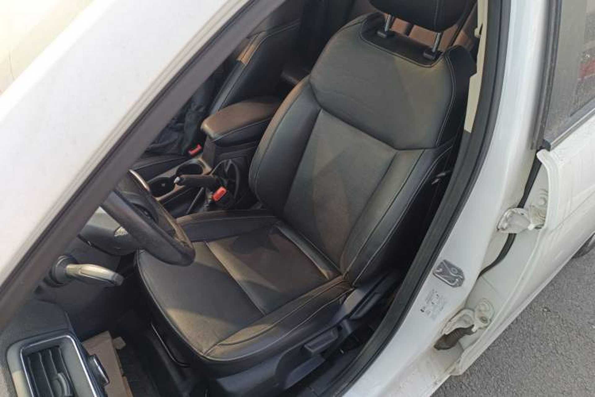 Used Ford Escort 2015 1.5L Automatic Fashion Model Left Front Seat