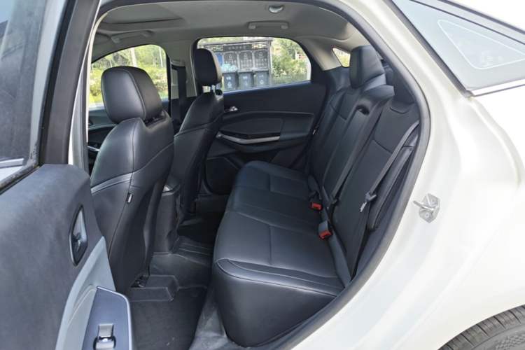 Used Ford Escort 2015 1.5L Automatic Fashion Model Left Rear Seat