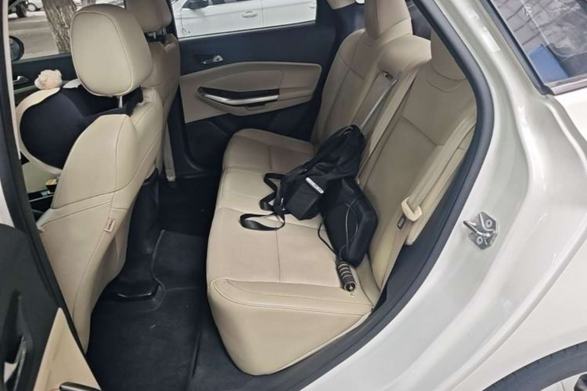 Used Ford Escort 2015 1.5L Automatic Fashion Model Left Rear Seat