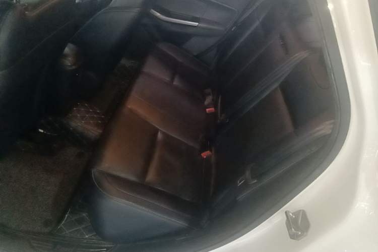 Used Ford Escort 2015 1.5L Automatic Fashion Model Left Rear Seat
