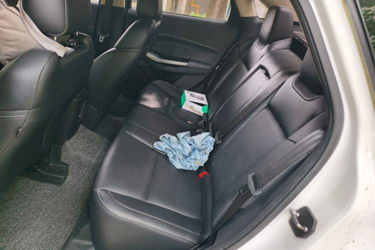 Used Ford Escort 2015 1.5L Automatic Fashion Model Left Rear Seat