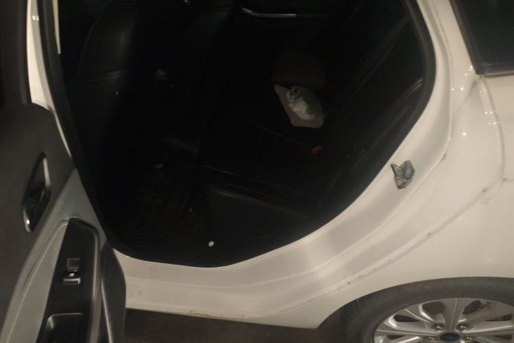Used Ford Escort 2015 1.5L Automatic Fashion Model Left Rear Seat