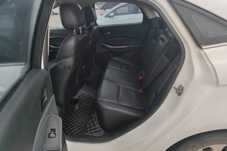Used Ford Escort 2015 1.5L Automatic Fashion Model Left Rear Seat