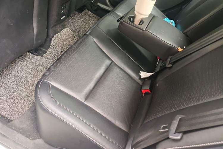 Used Ford Escort 2015 1.5L Automatic Fashion Model Left Rear Seat