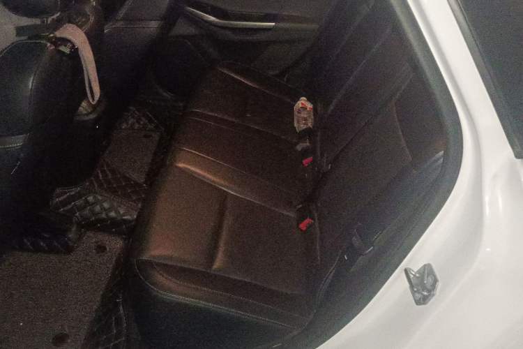 Used Ford Escort 2015 1.5L Automatic Fashion Model Left Rear Seat