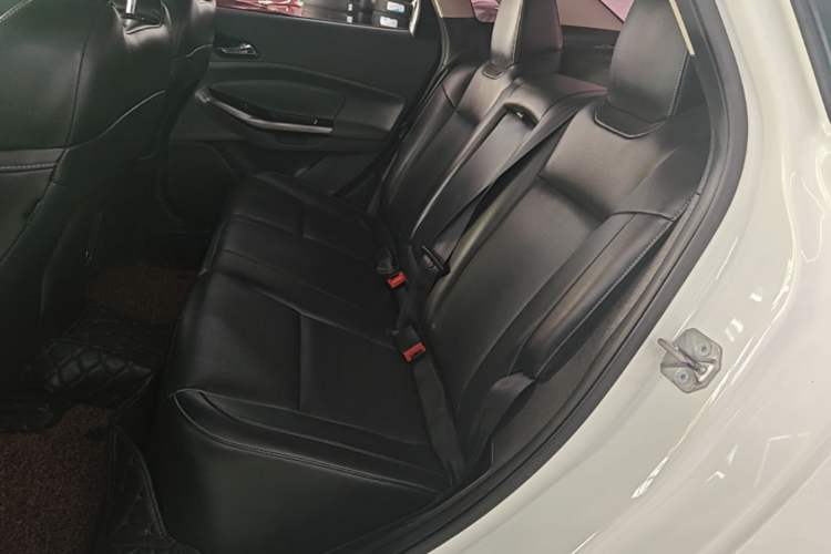 Used Ford Escort 2015 1.5L Automatic Fashion Model Left Rear Seat