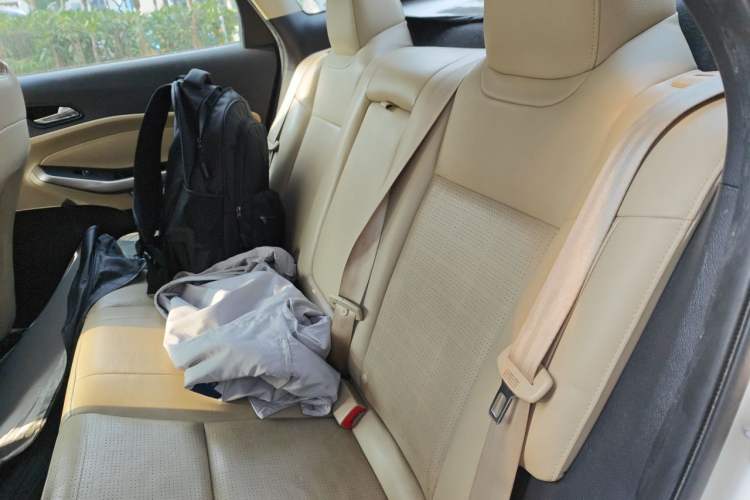 Used Ford Escort 2015 1.5L Automatic Fashion Model Left Rear Seat