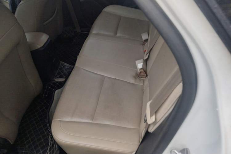 Used Ford Escort 2015 1.5L Automatic Fashion Model Left Rear Seat
