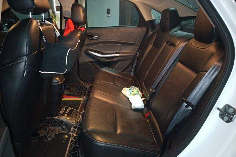 Used Ford Escort 2015 1.5L Automatic Fashion Model Left Rear Seat