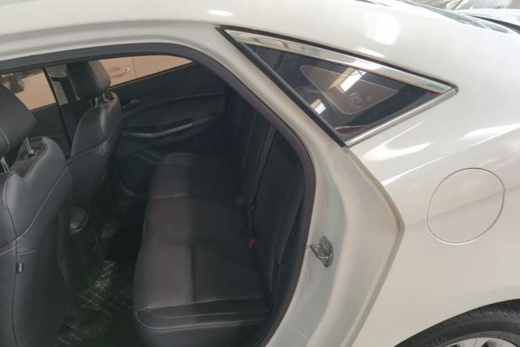 Used Ford Escort 2015 1.5L Automatic Fashion Model Left Rear Seat