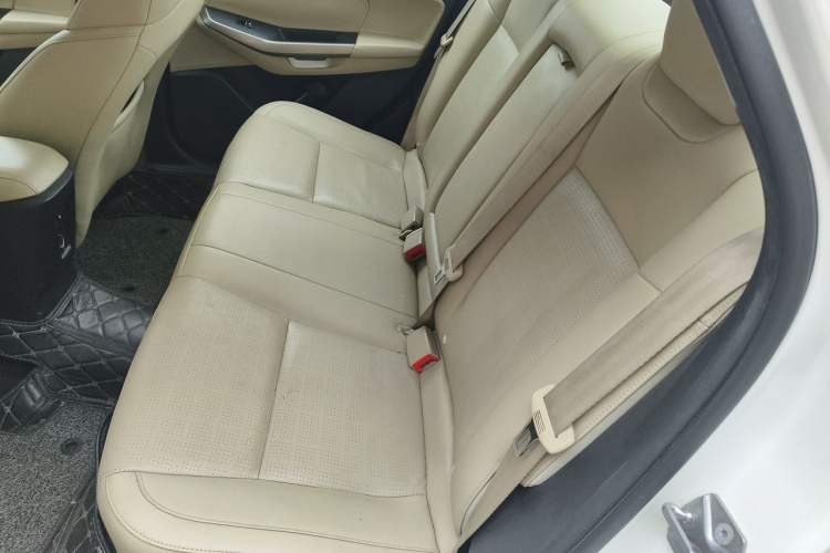 Used Ford Escort 2015 1.5L Automatic Fashion Model Left Rear Seat