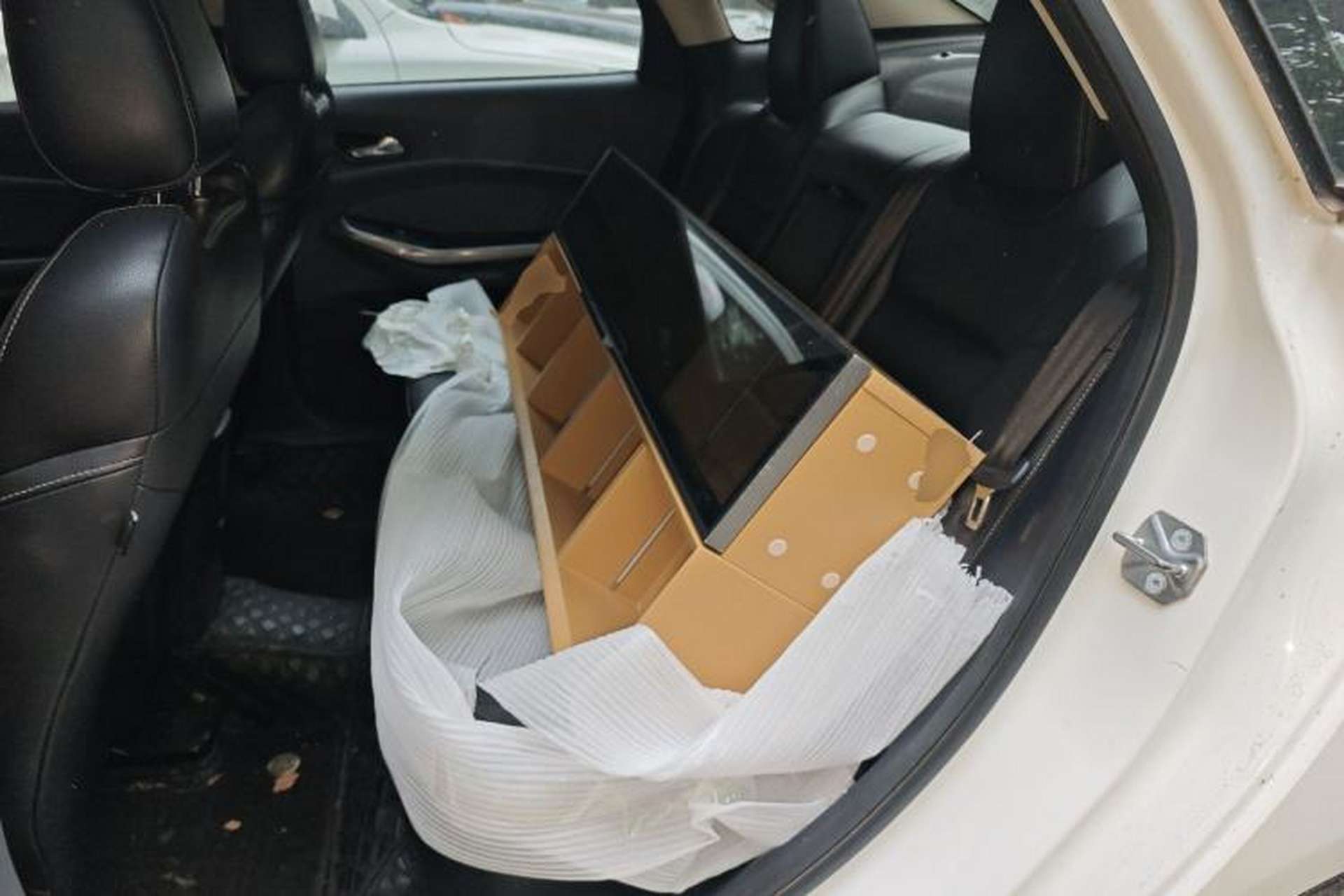 Used Ford Escort 2015 1.5L Automatic Fashion Model Left Rear Seat