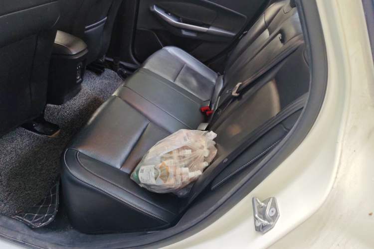 Used Ford Escort 2015 1.5L Automatic Fashion Model Left Rear Seat