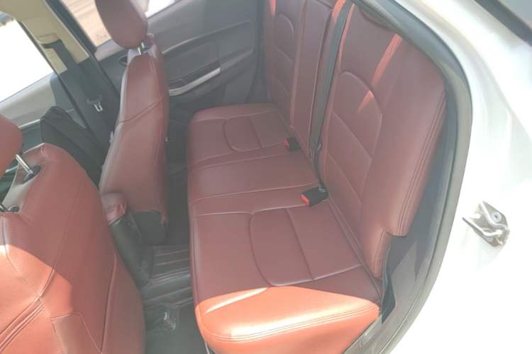 Used Ford Escort 2015 1.5L Automatic Fashion Model Left Rear Seat
