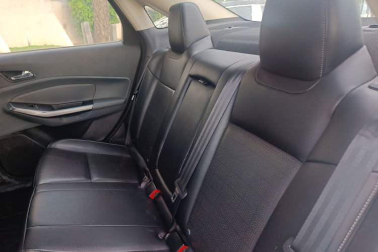 Used Ford Escort 2015 1.5L Automatic Fashion Model Left Rear Seat
