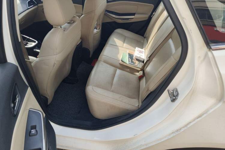 Used Ford Escort 2015 1.5L Automatic Fashion Model Left Rear Seat