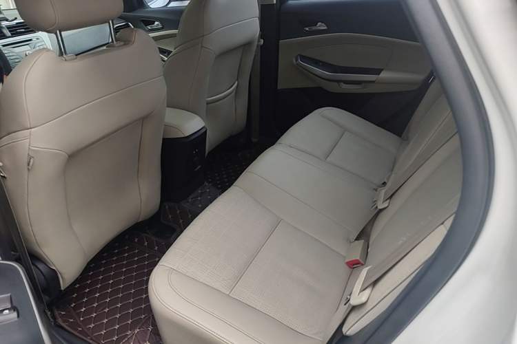 Used Ford Escort 2015 1.5L Automatic Fashion Model Left Rear Seat