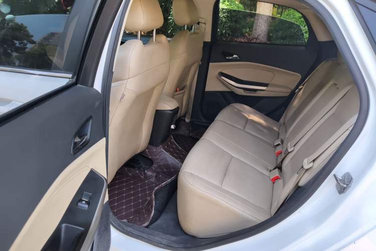Used Ford Escort 2015 1.5L Automatic Fashion Model Left Rear Seat