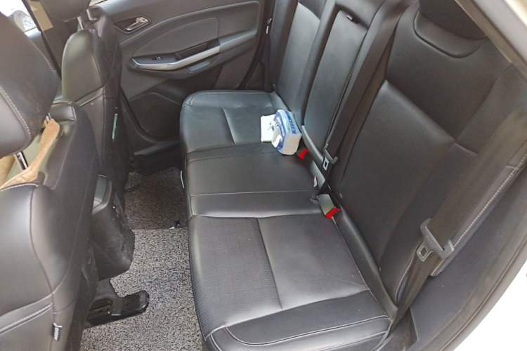 Used Ford Escort 2015 1.5L Automatic Fashion Model Left Rear Seat