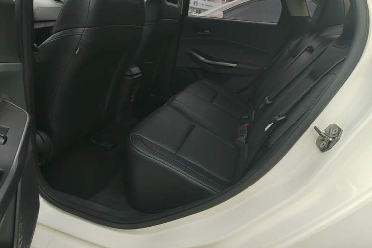 Used Ford Escort 2015 1.5L Automatic Fashion Model Left Rear Seat