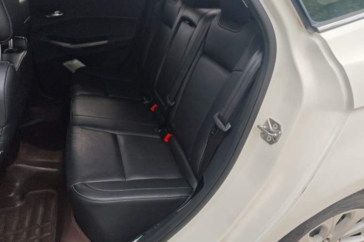 Used Ford Escort 2015 1.5L Automatic Fashion Model Left Rear Seat