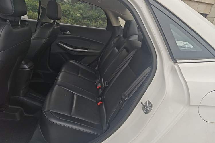 Used Ford Escort 2015 1.5L Automatic Fashion Model Left Rear Seat